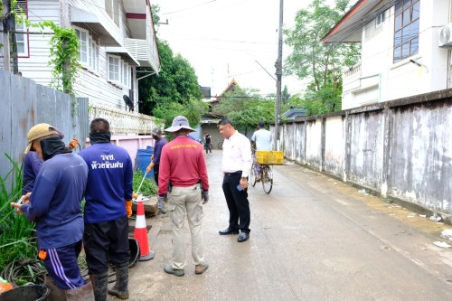 ทน.แม่สอด ร่วมกับ เรือนจำอำเภอแม่สอด ลงพื้นที่ขุดลอกท่อระบายน้ำ ในเขตพื้นที่เทศบาลนครแม่สอด