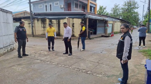 ทน.แม่สอด ร่วมกับ เรือนจำอำเภอแม่สอด ลงพื้นที่ขุดลอกท่อระบายน้ำ ในเขตพื้นที่เทศบาลนครแม่สอด