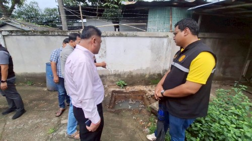 ทน.แม่สอด ร่วมกับ เรือนจำอำเภอแม่สอด ลงพื้นที่ขุดลอกท่อระบายน้ำ ในเขตพื้นที่เทศบาลนครแม่สอด