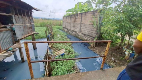 ทน.แม่สอด ร่วมกับ เรือนจำอำเภอแม่สอด ลงพื้นที่ขุดลอกท่อระบายน้ำ ในเขตพื้นที่เทศบาลนครแม่สอด