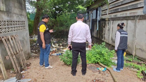 ทน.แม่สอด ร่วมกับ เรือนจำอำเภอแม่สอด ลงพื้นที่ขุดลอกท่อระบายน้ำ ในเขตพื้นที่เทศบาลนครแม่สอด