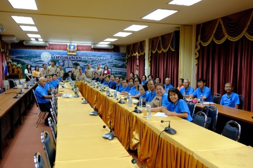 เทศบาลนครแม่สอด เข้าร่วมการประชุมชมรมผู้สูงอายุเทศบาลนครแม่สอด