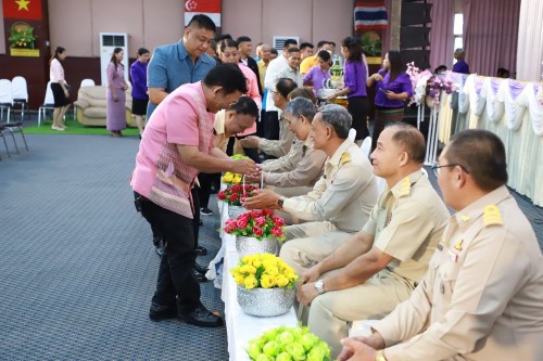 ทน.แม่สอด จัดโครงการจัดงานยกย่องและเชิดชูเกียรติบุคลากรของเทศบาลนครแม่สอด ประจำปีงบประมาณ พ.ศ. 2568