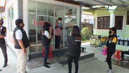 ทน.แม่สอด ออกตรวจห้างร้าน ร้านสะดวกซื้อ ร้านอาหาร ร้านนวดต่างๆ ในเขตเทศบาล