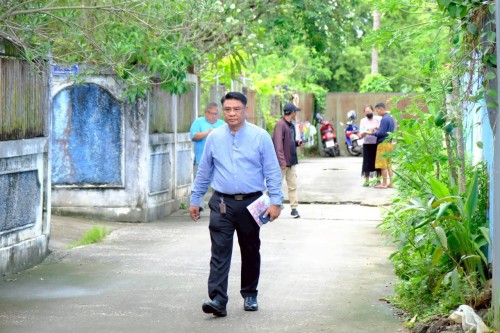 ทน.แม่สอด ลงพื้นที่สำรวจถนนเพื่อเตรียมความพร้อมในการออกแบบประมาณการราคา เพื่อรองรับโครงการในการแก้ไขปัญหาน้ำท่วมในเขตเทศบาลนครแม่สอด