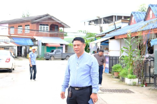 ทน.แม่สอด ลงพื้นที่สำรวจถนนเพื่อเตรียมความพร้อมในการออกแบบประมาณการราคา เพื่อรองรับโครงการในการแก้ไขปัญหาน้ำท่วมในเขตเทศบาลนครแม่สอด