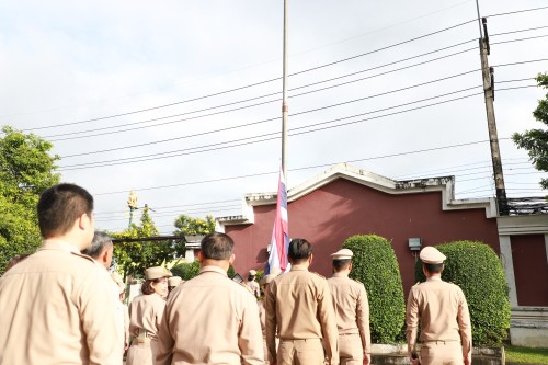 เทศบาลนครแม่สอด จัดกิจกรรมเคารพธงชาติ เนื่องในวันพระราชทานธงชาติไทย