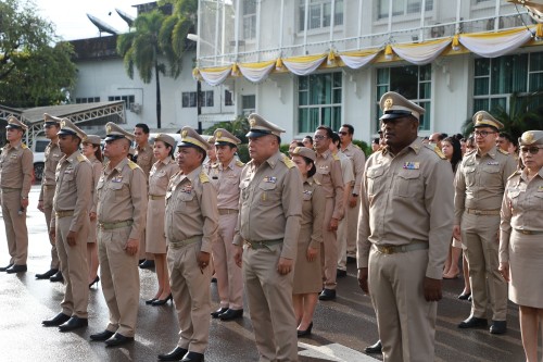 เทศบาลนครแม่สอด จัดกิจกรรมเคารพธงชาติ เนื่องในวันพระราชทานธงชาติไทย