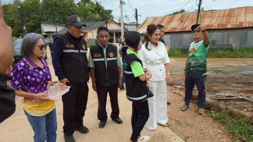 ทน.แม่สอด บูรณาการร่วมกับองค์การบริหารส่วนจังหวัดตาก ลงพื้นที่ขุดลอกลำเหมืองสาธารณะชุมชนสองแคว1 และชุมชนสองแคว2 เพื่อป้องกันน้ำท่วมขัง