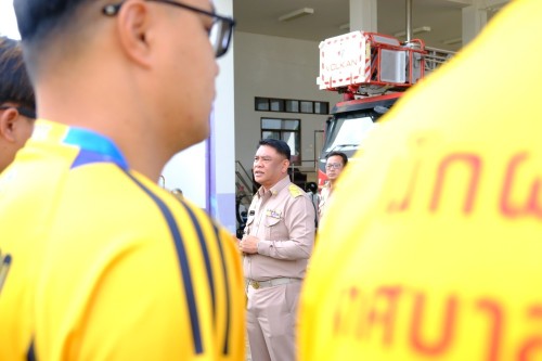 เทศบาลนครแม่สอด มอบนโยบายและตรวจแถวเจ้าหน้าที่ฝ่ายป้องกันและบรรเทาสาธารณภัย