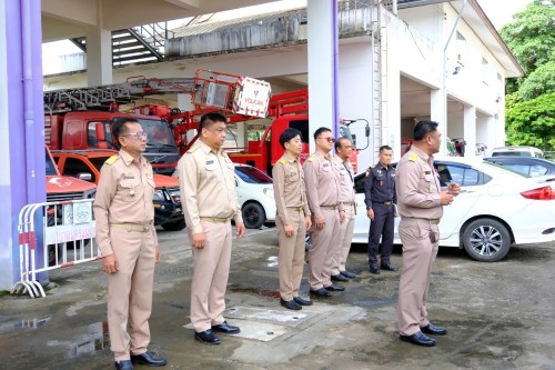 เทศบาลนครแม่สอด มอบนโยบายและตรวจแถวเจ้าหน้าที่ฝ่ายป้องกันและบรรเทาสาธารณภัย