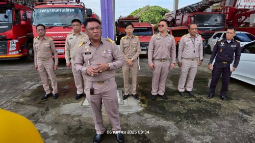 เทศบาลนครแม่สอด มอบนโยบายและตรวจแถวเจ้าหน้าที่ฝ่ายป้องกันและบรรเทาสาธารณภัย