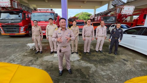 เทศบาลนครแม่สอด มอบนโยบายและตรวจแถวเจ้าหน้าที่ฝ่ายป้องกันและบรรเทาสาธารณภัย