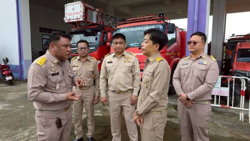 เทศบาลนครแม่สอด มอบนโยบายและตรวจแถวเจ้าหน้าที่ฝ่ายป้องกันและบรรเทาสาธารณภัย