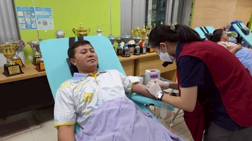 เทศบาลนครแม่สอด ร่วมกับโรงพยาบาลแม่สอด จัดกิจกรรมบริจาคโลหิตเพื่อถวายเป็นพระราชกุศลแด่พระบาทสมเด็จพระบรมชนกาธิเบศร มหาภูมิพลอดุลยเดชมหาราช บรมนาถบพิตร 