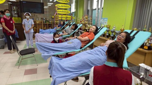 เทศบาลนครแม่สอด ร่วมกับโรงพยาบาลแม่สอด จัดกิจกรรมบริจาคโลหิตเพื่อถวายเป็นพระราชกุศลแด่พระบาทสมเด็จพระบรมชนกาธิเบศร มหาภูมิพลอดุลยเดชมหาราช บรมนาถบพิตร 