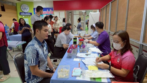 เทศบาลนครแม่สอด ร่วมกับโรงพยาบาลแม่สอด จัดกิจกรรมบริจาคโลหิตเพื่อถวายเป็นพระราชกุศลแด่พระบาทสมเด็จพระบรมชนกาธิเบศร มหาภูมิพลอดุลยเดชมหาราช บรมนาถบพิตร 