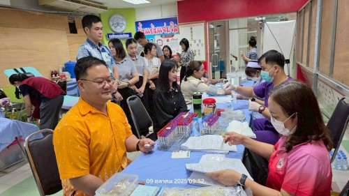 เทศบาลนครแม่สอด ร่วมกับโรงพยาบาลแม่สอด จัดกิจกรรมบริจาคโลหิตเพื่อถวายเป็นพระราชกุศลแด่พระบาทสมเด็จพระบรมชนกาธิเบศร มหาภูมิพลอดุลยเดชมหาราช บรมนาถบพิตร 