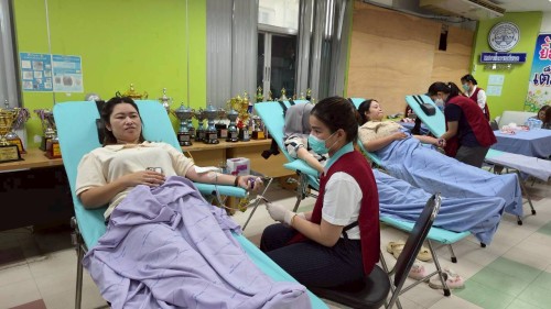 เทศบาลนครแม่สอด ร่วมกับโรงพยาบาลแม่สอด จัดกิจกรรมบริจาคโลหิตเพื่อถวายเป็นพระราชกุศลแด่พระบาทสมเด็จพระบรมชนกาธิเบศร มหาภูมิพลอดุลยเดชมหาราช บรมนาถบพิตร 