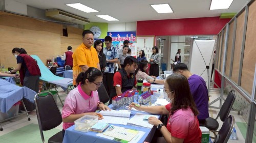 เทศบาลนครแม่สอด ร่วมกับโรงพยาบาลแม่สอด จัดกิจกรรมบริจาคโลหิตเพื่อถวายเป็นพระราชกุศลแด่พระบาทสมเด็จพระบรมชนกาธิเบศร มหาภูมิพลอดุลยเดชมหาราช บรมนาถบพิตร 