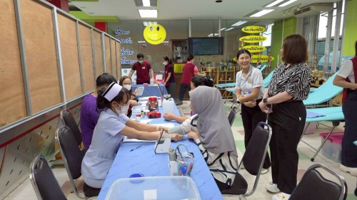 เทศบาลนครแม่สอด ร่วมกับโรงพยาบาลแม่สอด จัดกิจกรรมบริจาคโลหิตเพื่อถวายเป็นพระราชกุศลแด่พระบาทสมเด็จพระบรมชนกาธิเบศร มหาภูมิพลอดุลยเดชมหาราช บรมนาถบพิตร 