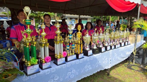 ทน.แม่สอด ร่วมพิธีเปิดการแข่งขันกีฬาสี “ดอนแก้วเกมส์” โรงเรียนเทศบาลวัดดอนแก้ว ประจำปีการศึกษา 2568