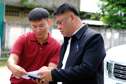 เทศบาลนครแม่สอด ร่วมกับกรมโยธาธิการและผังเมือง ลงพื้นที่การก่อสร้างถนนและท่อระบายน้ำ ตามโครงการก่อสร้างของกรมโยธาธิการและผังเมือง