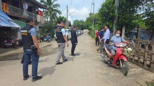 เทศบาลนครแม่สอด ร่วมกับกรมโยธาธิการและผังเมือง ลงพื้นที่การก่อสร้างถนนและท่อระบายน้ำ ตามโครงการก่อสร้างของกรมโยธาธิการและผังเมือง