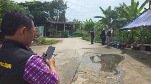 เทศบาลนครแม่สอด ร่วมกับกรมโยธาธิการและผังเมือง ลงพื้นที่การก่อสร้างถนนและท่อระบายน้ำ ตามโครงการก่อสร้างของกรมโยธาธิการและผังเมือง