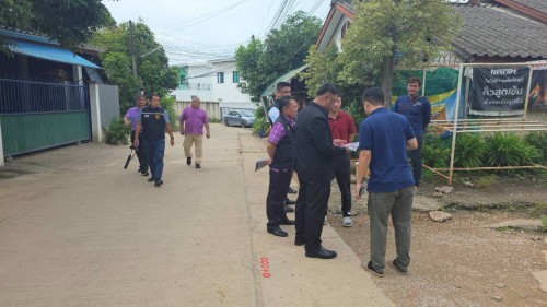 เทศบาลนครแม่สอด ร่วมกับกรมโยธาธิการและผังเมือง ลงพื้นที่การก่อสร้างถนนและท่อระบายน้ำ ตามโครงการก่อสร้างของกรมโยธาธิการและผังเมือง