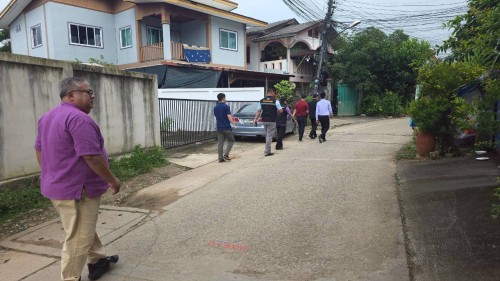 เทศบาลนครแม่สอด ร่วมกับกรมโยธาธิการและผังเมือง ลงพื้นที่การก่อสร้างถนนและท่อระบายน้ำ ตามโครงการก่อสร้างของกรมโยธาธิการและผังเมือง