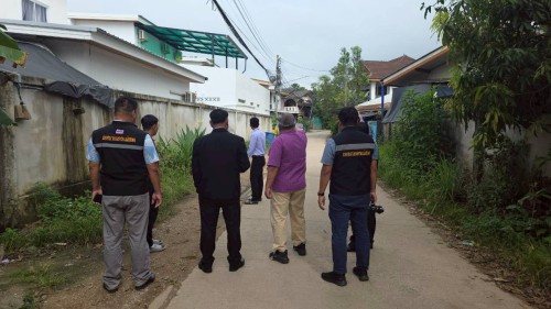 เทศบาลนครแม่สอด ร่วมกับกรมโยธาธิการและผังเมือง ลงพื้นที่การก่อสร้างถนนและท่อระบายน้ำ ตามโครงการก่อสร้างของกรมโยธาธิการและผังเมือง