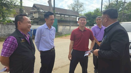 เทศบาลนครแม่สอด ร่วมกับกรมโยธาธิการและผังเมือง ลงพื้นที่การก่อสร้างถนนและท่อระบายน้ำ ตามโครงการก่อสร้างของกรมโยธาธิการและผังเมือง