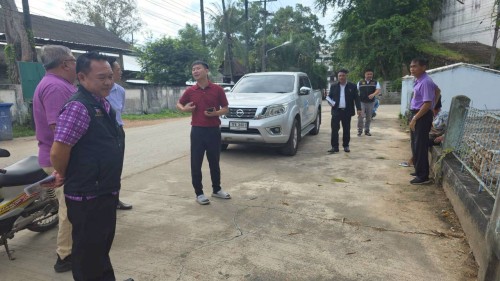 เทศบาลนครแม่สอด ร่วมกับกรมโยธาธิการและผังเมือง ลงพื้นที่การก่อสร้างถนนและท่อระบายน้ำ ตามโครงการก่อสร้างของกรมโยธาธิการและผังเมือง
