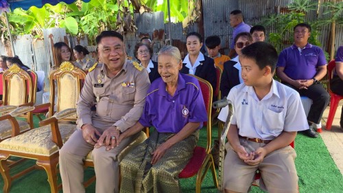 ทน.แม่สอด ร่วมพิธีมอบบ้านโครงการกาชาดปรับปรุงซ่อมแซม ที่อยู่อาศัยให้แก่ผู้ยากไร้ ผู้ด้อยโอกาสเฉลิมพระเกียรติสมเด็จพระกนิษฐาธิราชเจ้า กรมสมเด็จพระเทพรัตนราชสุดา ฯ สยามบรมราชกุมารี เนื่องในโอกาสวันคล้ายวันพระราชสมภพ ทรงพระเจริญพระชนมายุ 70 พรรษา