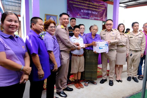 ทน.แม่สอด ร่วมพิธีมอบบ้านโครงการกาชาดปรับปรุงซ่อมแซม ที่อยู่อาศัยให้แก่ผู้ยากไร้ ผู้ด้อยโอกาสเฉลิมพระเกียรติสมเด็จพระกนิษฐาธิราชเจ้า กรมสมเด็จพระเทพรัตนราชสุดา ฯ สยามบรมราชกุมารี เนื่องในโอกาสวันคล้ายวันพระราชสมภพ ทรงพระเจริญพระชนมายุ 70 พรรษา