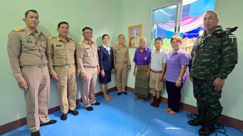 ทน.แม่สอด ร่วมพิธีมอบบ้านโครงการกาชาดปรับปรุงซ่อมแซม ที่อยู่อาศัยให้แก่ผู้ยากไร้ ผู้ด้อยโอกาสเฉลิมพระเกียรติสมเด็จพระกนิษฐาธิราชเจ้า กรมสมเด็จพระเทพรัตนราชสุดา ฯ สยามบรมราชกุมารี เนื่องในโอกาสวันคล้ายวันพระราชสมภพ ทรงพระเจริญพระชนมายุ 70 พรรษา