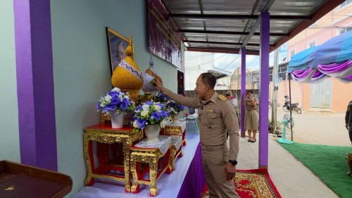 ทน.แม่สอด ร่วมพิธีมอบบ้านโครงการกาชาดปรับปรุงซ่อมแซม ที่อยู่อาศัยให้แก่ผู้ยากไร้ ผู้ด้อยโอกาสเฉลิมพระเกียรติสมเด็จพระกนิษฐาธิราชเจ้า กรมสมเด็จพระเทพรัตนราชสุดา ฯ สยามบรมราชกุมารี เนื่องในโอกาสวันคล้ายวันพระราชสมภพ ทรงพระเจริญพระชนมายุ 70 พรรษา