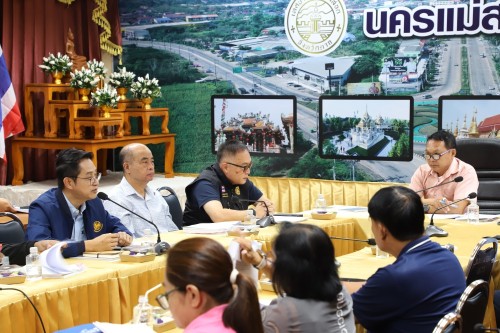 ทน.แม่สอด ประชุมคณะกรรมการพัฒนาเทศบาลนครแม่สอดเพื่อพิจารณาร่างแผนพัฒนาท้องถิ่น (พ.ศ.2566 - 2570) เพิ่มเติม ครั้งที่ 3/2568 ร่างแผนการดำเนินงาน ประจำปีงบประมาณ พ.ศ. 2569