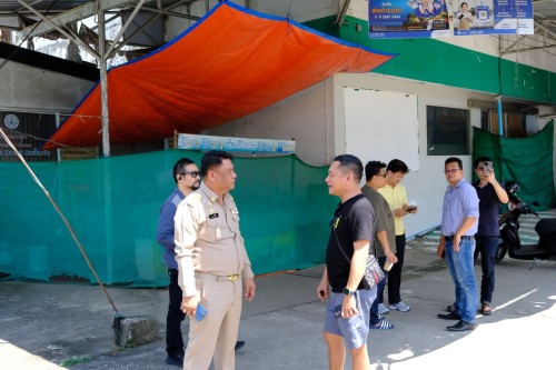 ทน.แม่สอด ลงพื้นที่สำรวจอาคารไนท์บาร์ซ่าเทศบาลนครแม่สอด เพื่อที่จะดำเนินการปรับปรุงอาคาร