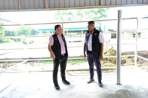 เทศบาลนครแม่สอด ลงพื้นที่ดำเนินการปรับปรุงภูมิทัศน์ โรงฆ่าสัตว์เทศบาลนครแม่สอด