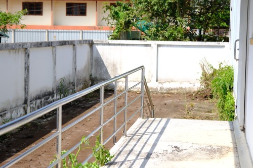 เทศบาลนครแม่สอด ลงพื้นที่ดำเนินการปรับปรุงภูมิทัศน์ โรงฆ่าสัตว์เทศบาลนครแม่สอด