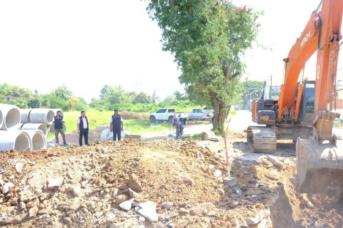 เทศบาลนครแม่สอด ลงพื้นที่ติดตามความคืบหน้า โครงการก่อสร้างกรมโยธาธิการและผังเมือง