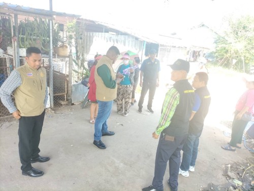 เทศบาลนครแม่สอด  ลงพื้นที่ดำเนินการแก้ไขปัญหาขยะชุมชนบัวคูณ