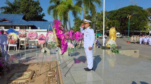เทศบาลนครแม่สอด ร่วมพิธีวางพวงมาลาถวายราชสักการะพระบาทสมเด็จพระจุลจอมเกล้าเจ้าอยู่หัว รัชกาลที่ 5 เนื่องในวันคล้ายวันสวรรคต “วันปิยมหาราช”	