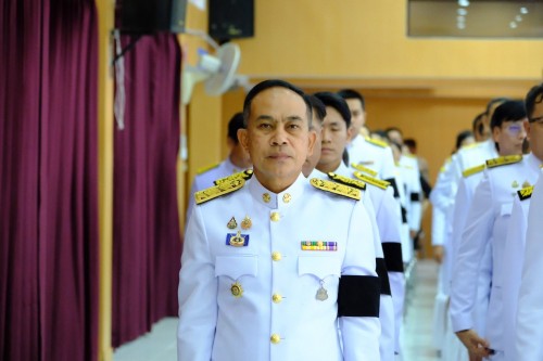 เทศบาลนครแม่สอด ร่วมพิธีถวายน้ำสรงพระบรมศพเบื้องหน้าพระฉายาลักษณ์สมเด็จพระนางเจ้าสิริกิติ์ พระบรมราชินีนาถ พระบรมราชชนนีพันปีหลวง