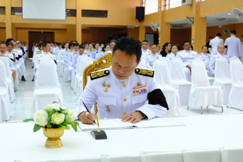 เทศบาลนครแม่สอด ร่วมพิธีถวายน้ำสรงพระบรมศพเบื้องหน้าพระฉายาลักษณ์สมเด็จพระนางเจ้าสิริกิติ์ พระบรมราชินีนาถ พระบรมราชชนนีพันปีหลวง