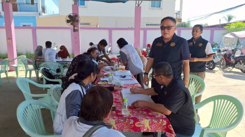 เทศบาลนครแม่สอด เข้าร่วมการจัดกิจกรรมประชุมผู้สูงอายุชุมชนอิสลาม ประจำเดือนตุลาคม 2568