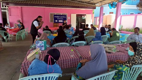 เทศบาลนครแม่สอด เข้าร่วมการจัดกิจกรรมประชุมผู้สูงอายุชุมชนอิสลาม ประจำเดือนตุลาคม 2568