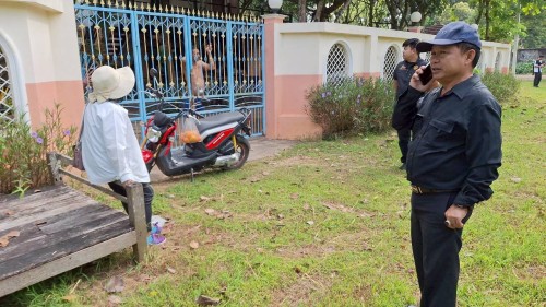 เทศบาลนครแม่สอด ลงพื้นที่ร่วมกับกรมโยธาธิการและผังเมือง เพื่อทำการสำรวจติดตามโครงการก่อสร้างถนนคอนกรีตเสริมเหล็ก